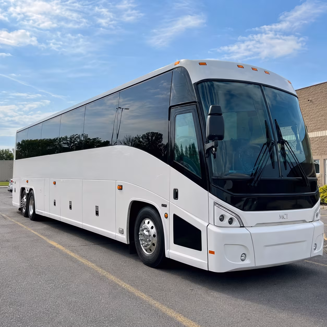 corporate event shuttles to the gaylord texan and mid cities convention venues